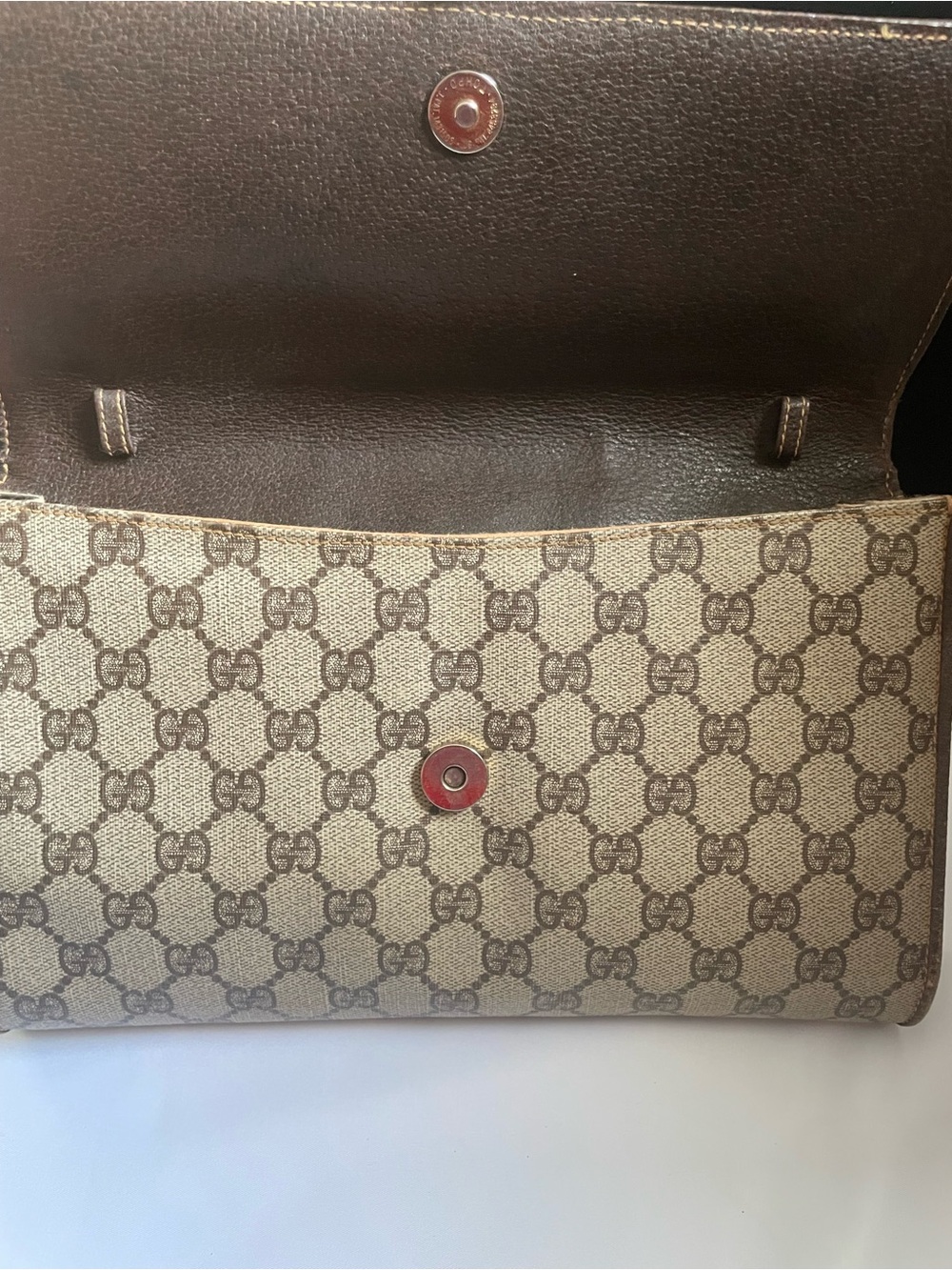 #68. Authentic Gucci GG Supreme Canvas Foldover Clutch Bag with Gold-Tone Buckle - Picture 12 of 16